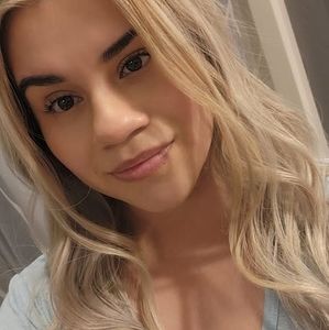 Meet your Posher, Kat